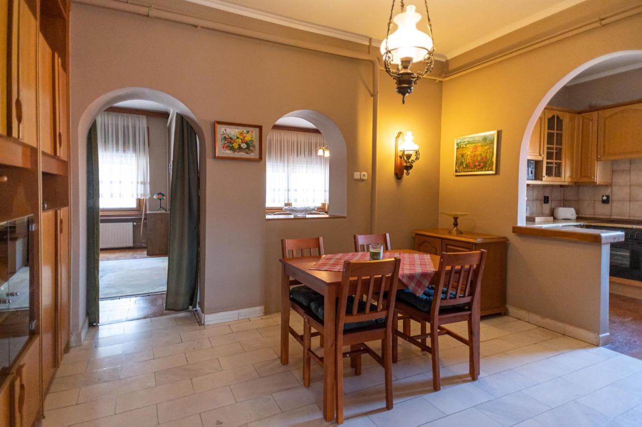 Pelsoart Apartments Keszthely Ngoại thất bức ảnh